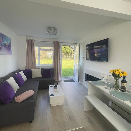 Look No Further Gorgeous Newly Renovated Contemporary Chalet Sandown Bay Holiday Centre Экстерьер фото