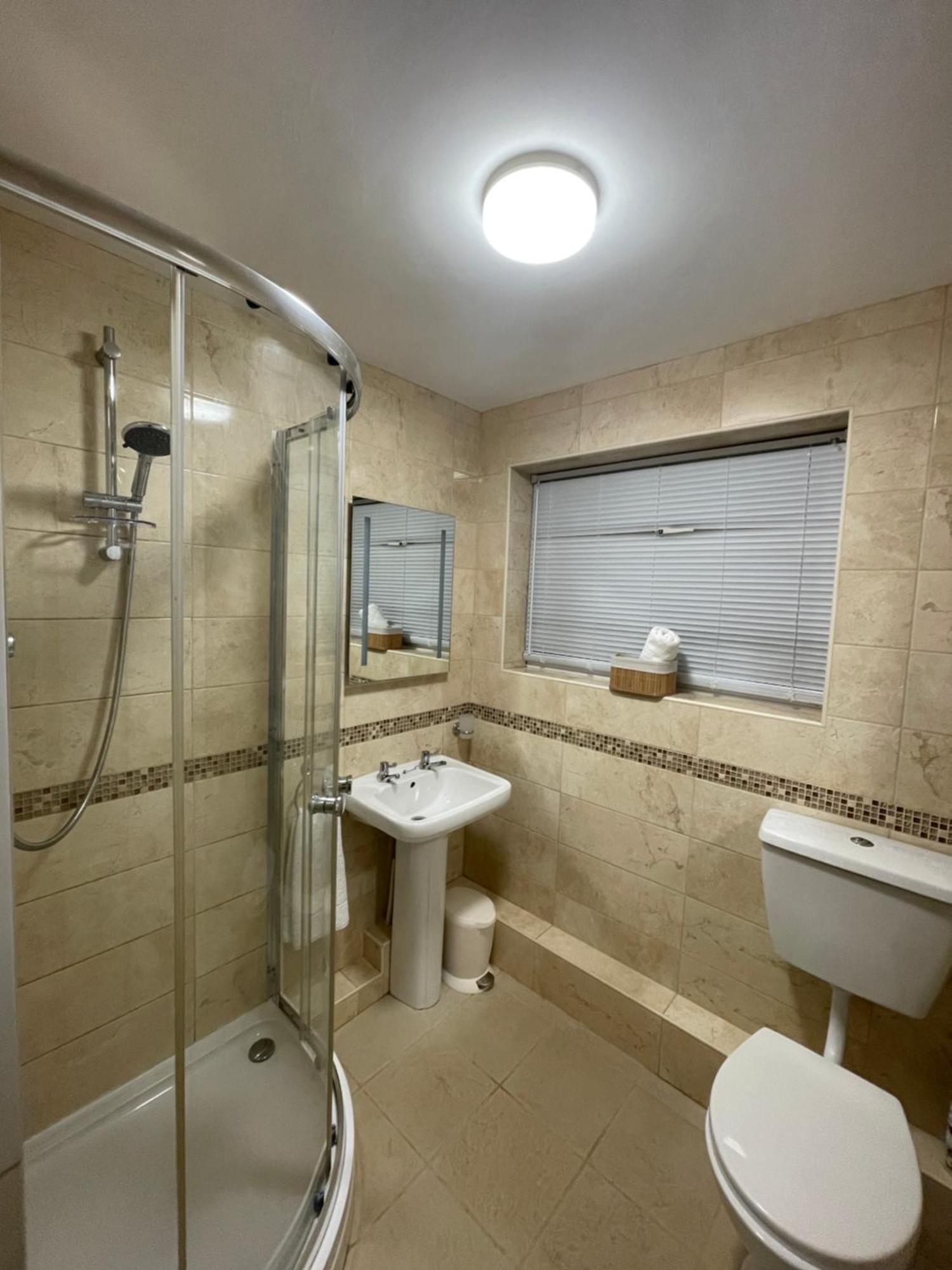 Look No Further Gorgeous Newly Renovated Contemporary Chalet Sandown Bay Holiday Centre Экстерьер фото